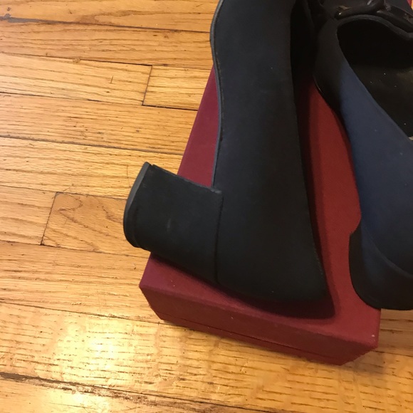 Prada authentic size 7,5 - Picture 5 of 9